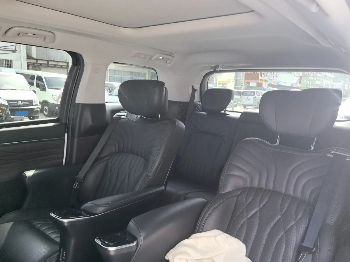 2024 GAC Trumpchi M8 2.0T 252HP L4 8AT,autocango,china used car exporter,china ev exporter,chinese used car exporter,chinese used ev exporter