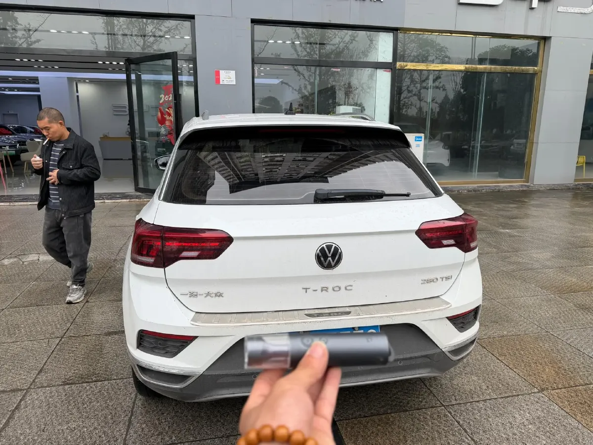 2022 Volkswagen T-Roc 1.4T 150HP L4 7DCT,autocango,china used car exporter,china ev exporter,chinese used car exporter,chinese used ev exporter