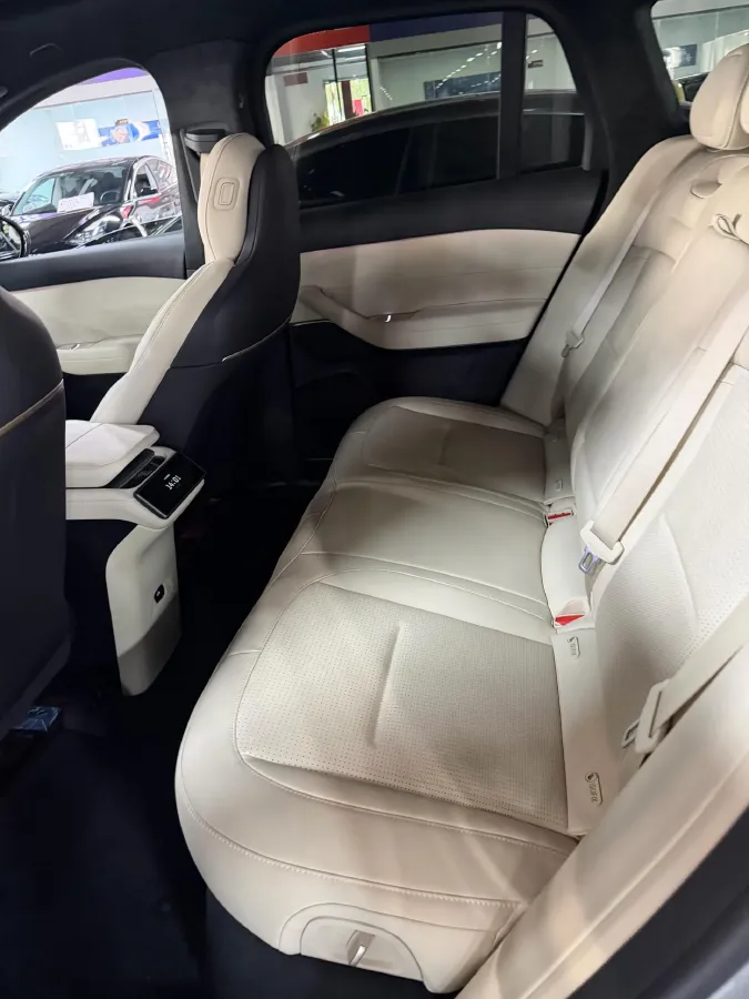 2024 NIO ES6 BEV 75KWH,autocango,china used car exporter,china ev exporter,chinese used car exporter,chinese used ev exporter