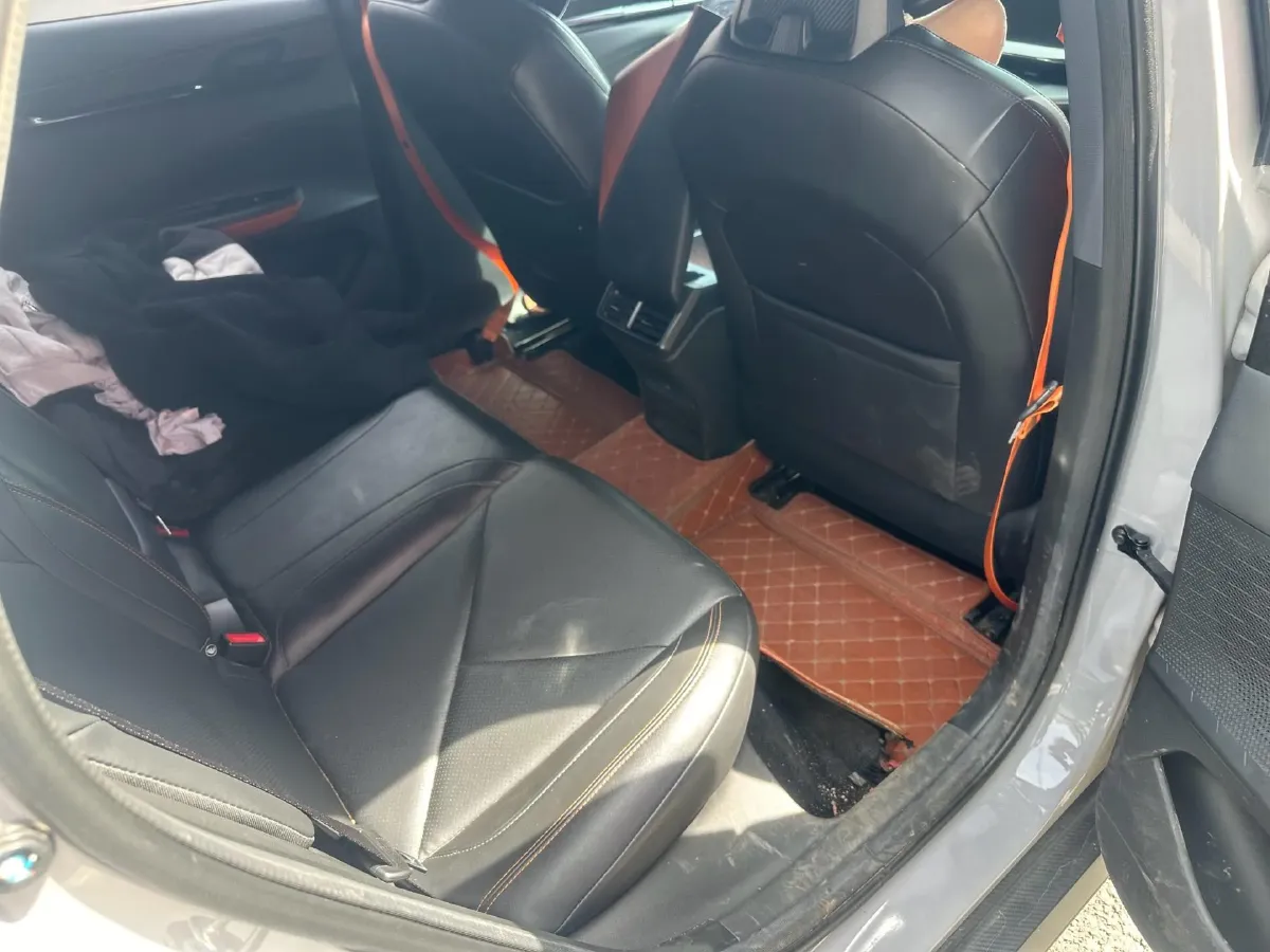 2022 ChangAn UNI-V 1.5T 188HP L4 7DCT,autocango,china used car exporter,china ev exporter,chinese used car exporter,chinese used ev exporter