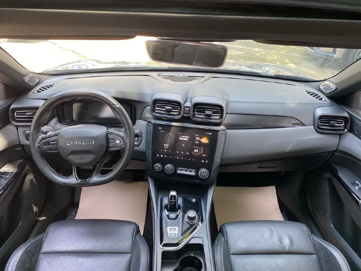 2022 LYNK&CO 03 2.0T 190HP L4 7DCT,autocango,china used car exporter,china ev exporter,chinese used car exporter,chinese used ev exporter