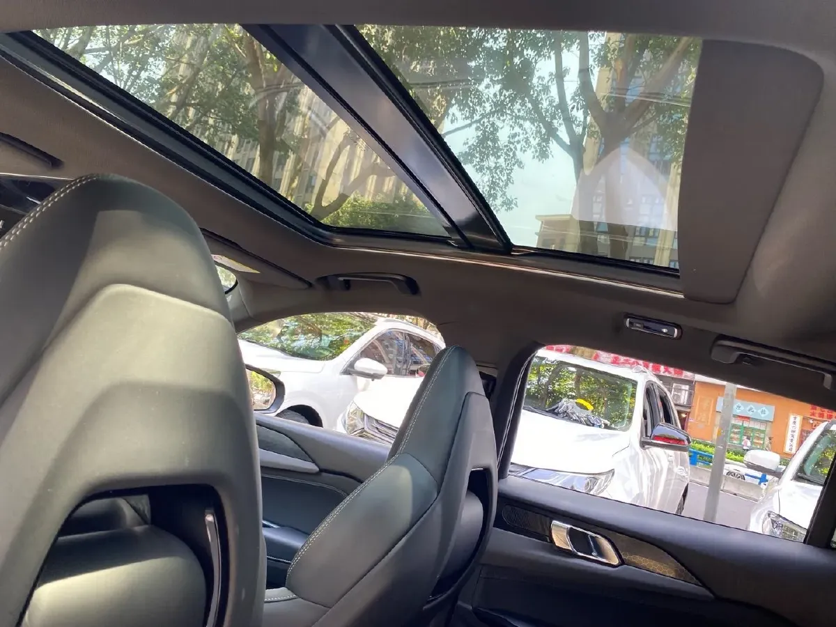 2022 LYNK&CO 03 2.0T 190HP L4 7DCT,autocango,china used car exporter,china ev exporter,chinese used car exporter,chinese used ev exporter