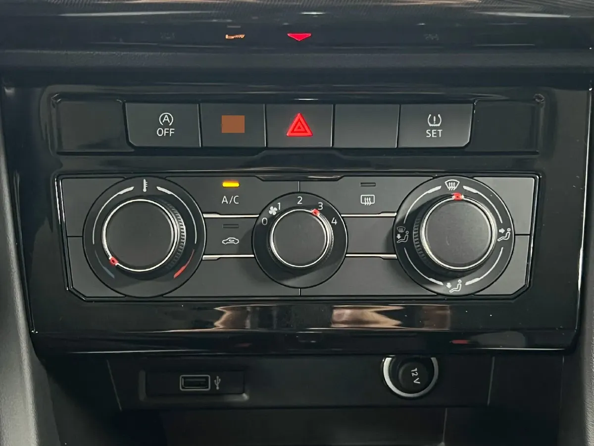 2022 Jetta VS5 1.4T 150HP L4 6AT,autocango,china used car exporter,china ev exporter,chinese used car exporter,chinese used ev exporter