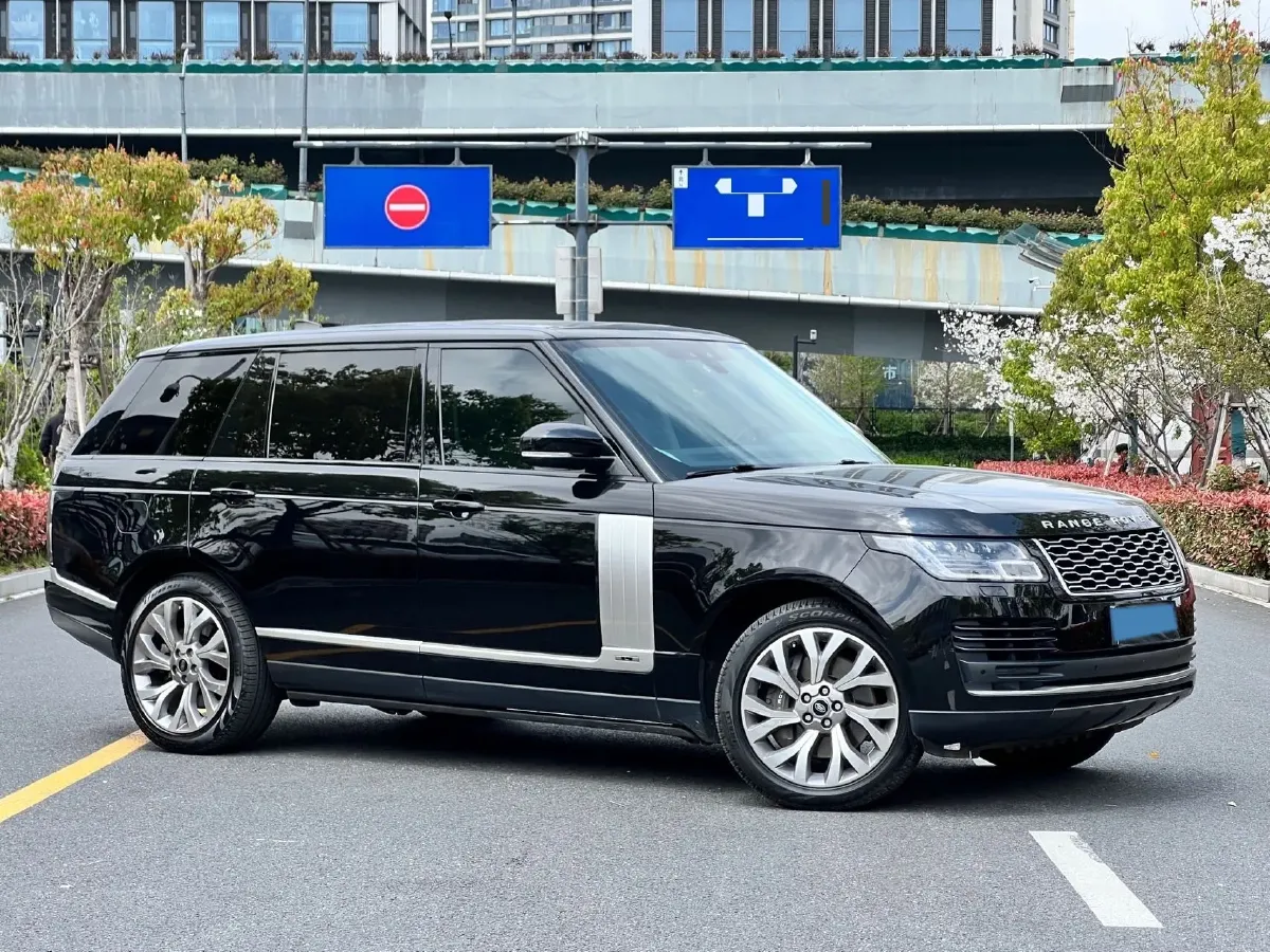 2021 Land Rover Range Rover 3.0T 400HP L6 8AT,autocango,china used car exporter,china ev exporter,chinese used car exporter,chinese used ev exporter