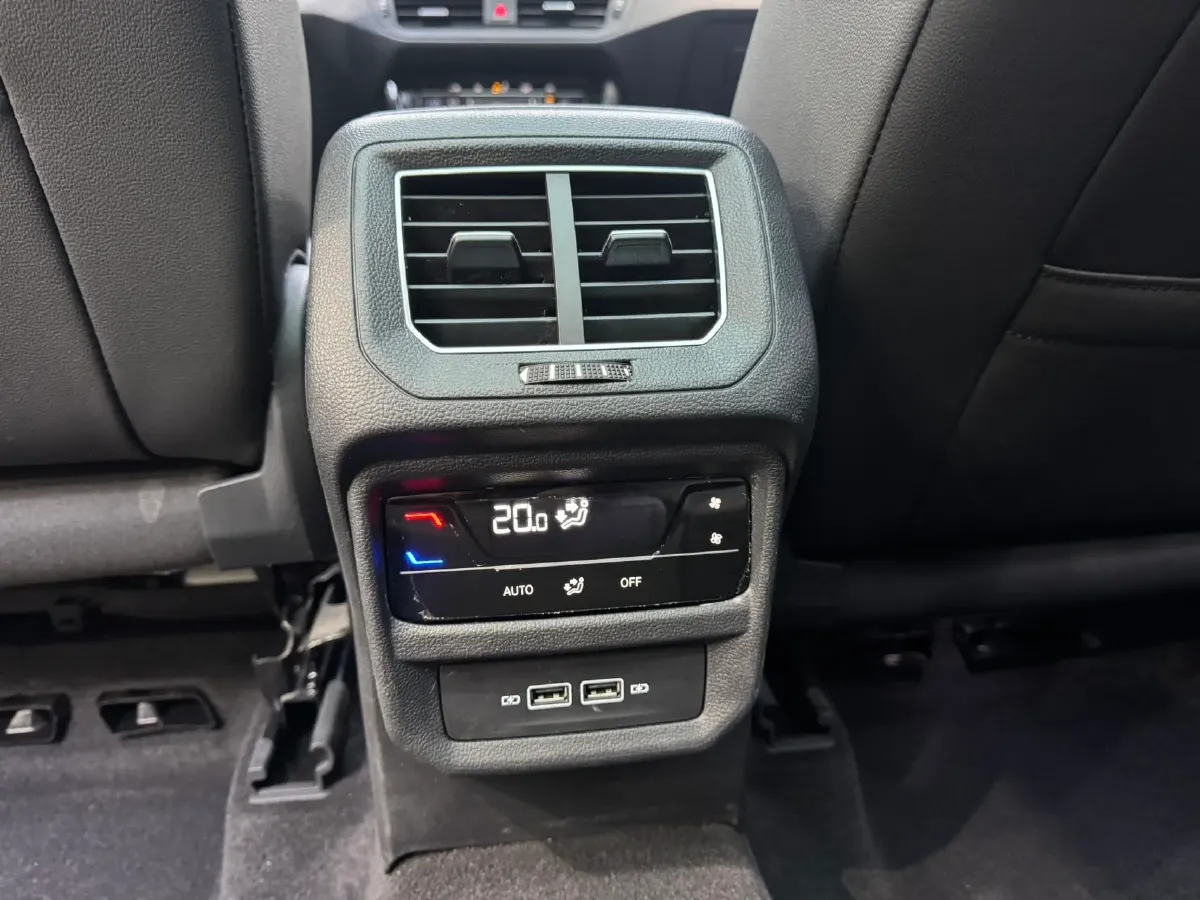 2022 Volkswagen Tayron 1.4T 150HP L4 7DCT,autocango,china used car exporter,china ev exporter,chinese used car exporter,chinese used ev exporter