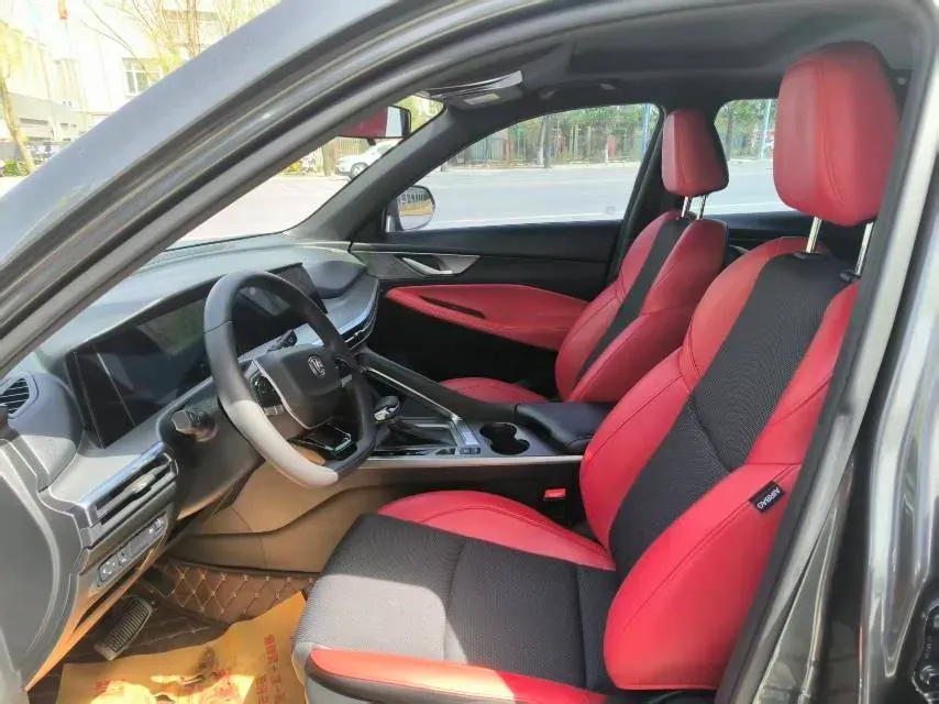 2023 ChangAn CS35 Plus 1.4T 160HP L4 7DCT,autocango,china used car exporter,china ev exporter,chinese used car exporter,chinese used ev exporter