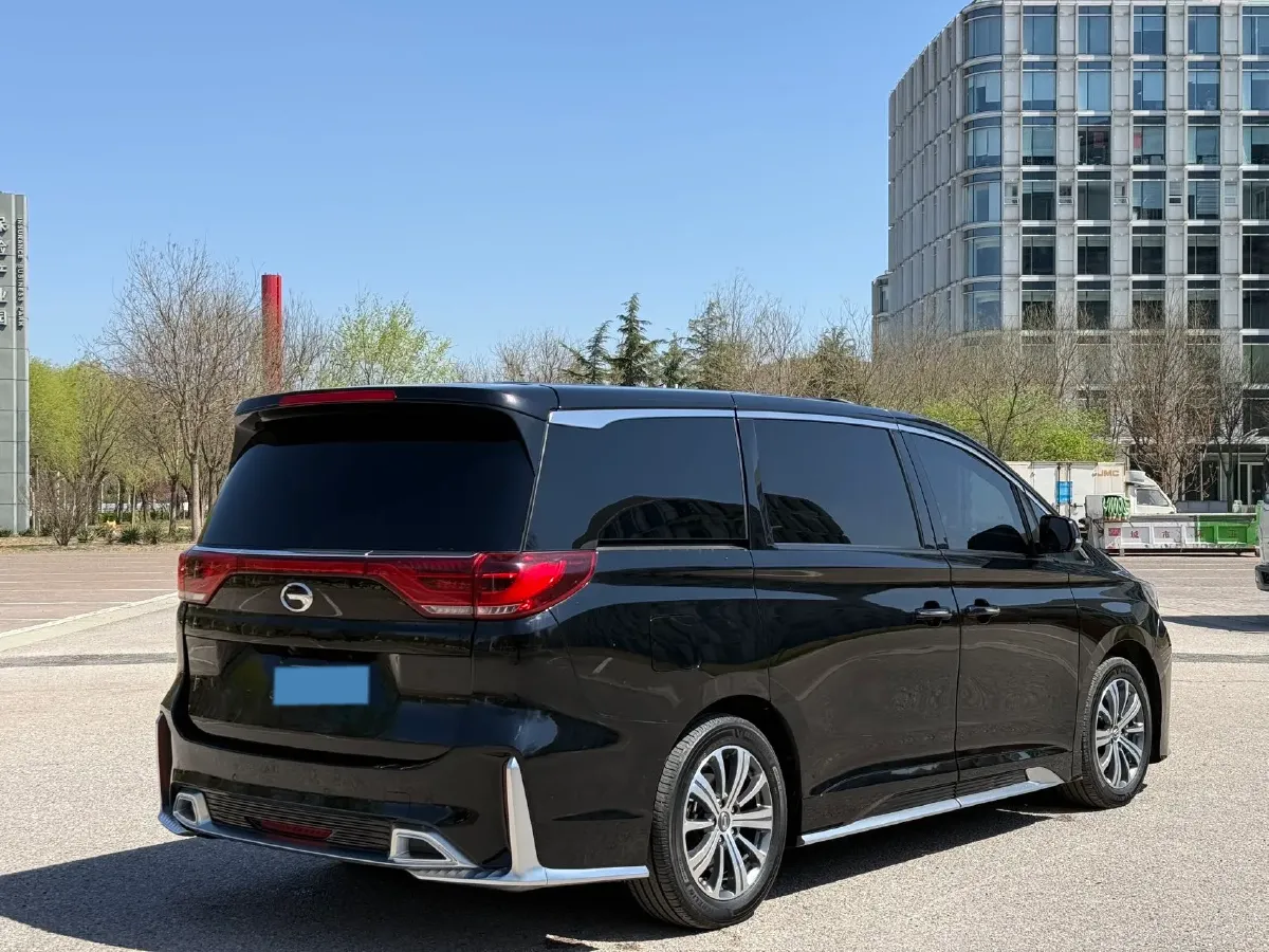 2021 GAC Trumpchi M8 2.0T 252HP L4 8AT,autocango,china used car exporter,china ev exporter,chinese used car exporter,chinese used ev exporter