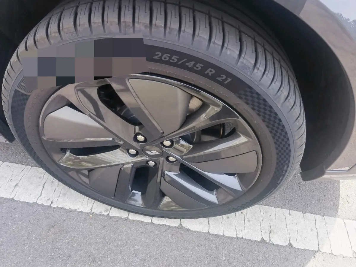 2024 Li L9 Range Extended 154HP REEV 52.3KWH,autocango,china used car exporter,china ev exporter,chinese used car exporter,chinese used ev exporter