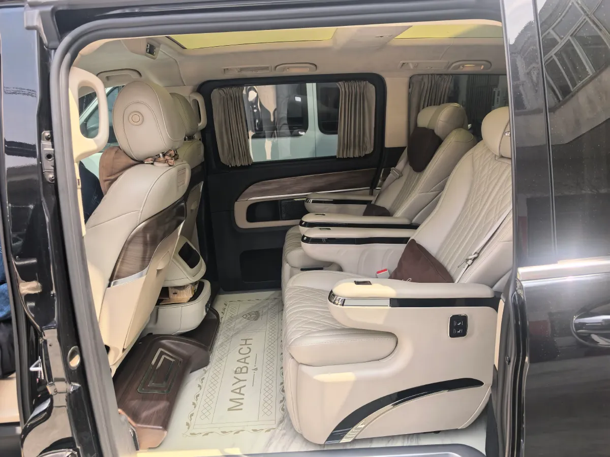 2020 Mercedes-Benz V Class 2.0T 211HP L4 9AT,autocango,china used car exporter,china ev exporter,chinese used car exporter,chinese used ev exporter