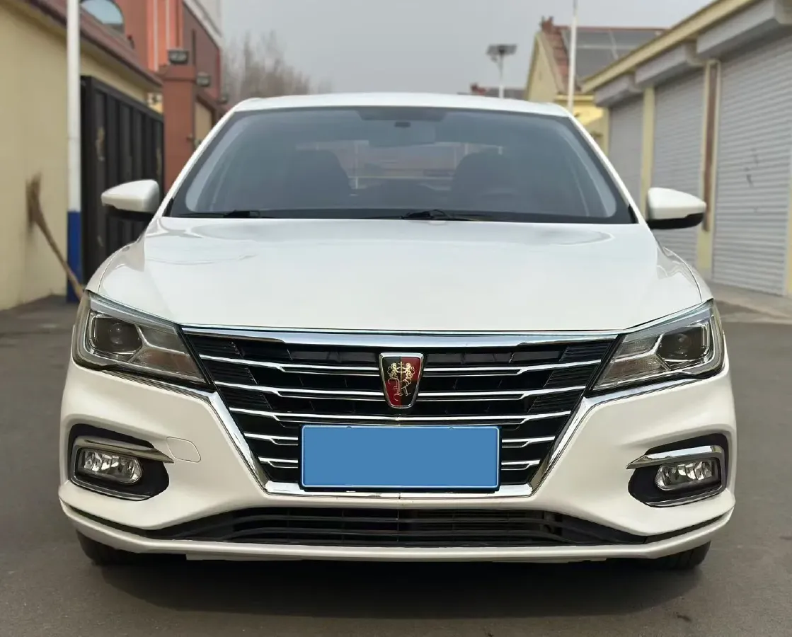 2019 Roewe i5 1.5L 120HP L4 5MT,autocango,china used car exporter,china ev exporter,chinese used car exporter,chinese used ev exporter