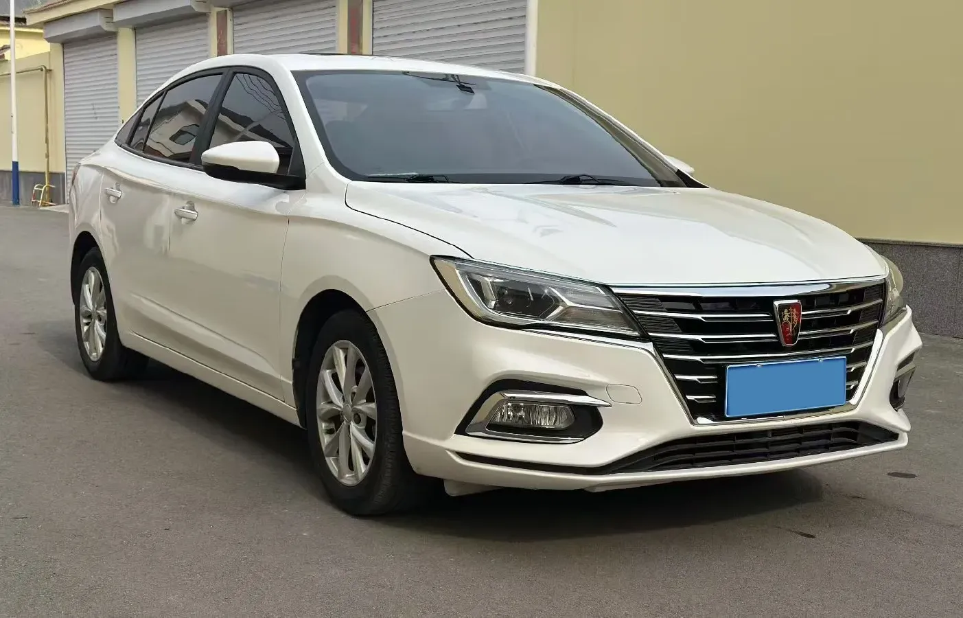2019 Roewe i5 1.5L 120HP L4 5MT,autocango,china used car exporter,china ev exporter,chinese used car exporter,chinese used ev exporter