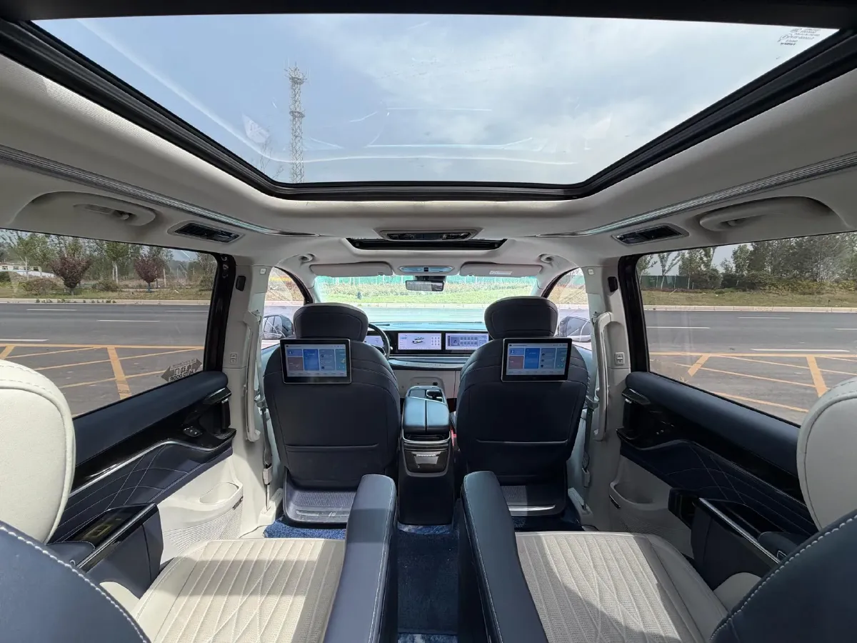 2022 MAXUS G90 2.0T 234HP L4 8AT,autocango,china used car exporter,china ev exporter,chinese used car exporter,chinese used ev exporter