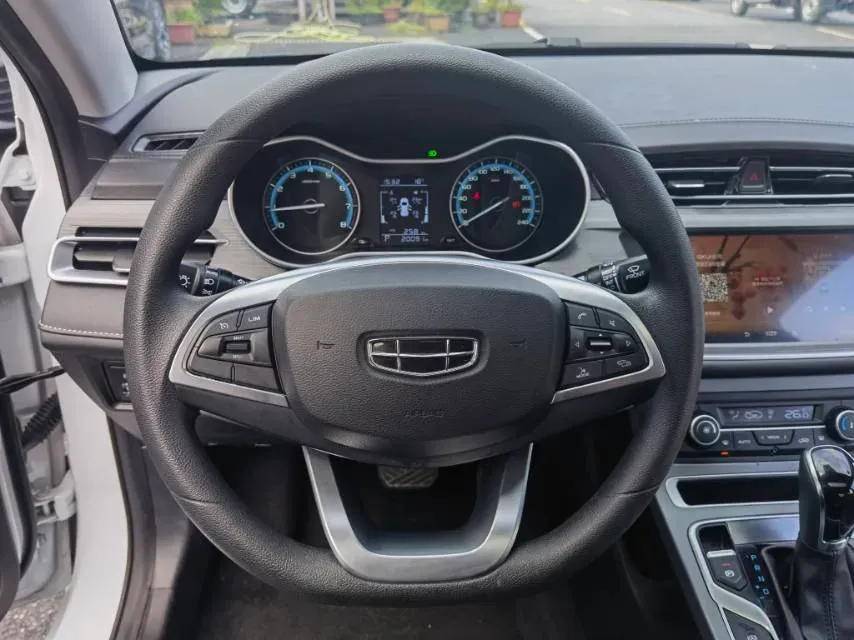 2021 BaoJun 530 1.5T 147HP L4 CVT,autocango,china used car exporter,china ev exporter,chinese used car exporter,chinese used ev exporter