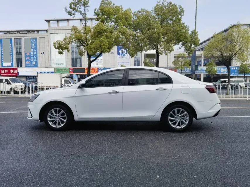 2021 BaoJun 530 1.5T 147HP L4 CVT,autocango,china used car exporter,china ev exporter,chinese used car exporter,chinese used ev exporter