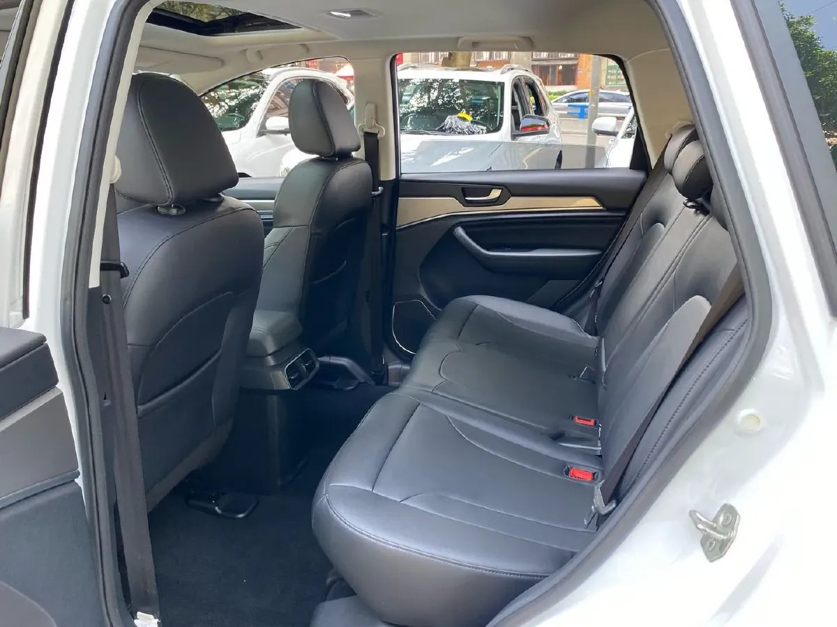 2018 Haval H6 1.5T 150HP L4 7DCT,autocango,china used car exporter,china ev exporter,chinese used car exporter,chinese used ev exporter