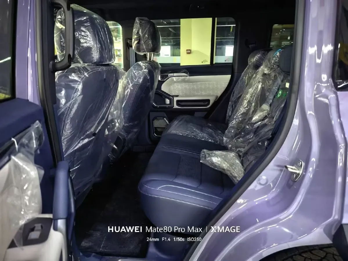 2025 Jetour Traveller 2.0T 254HP L4 7DCT,autocango,china used car exporter,china ev exporter,chinese used car exporter,chinese used ev exporter