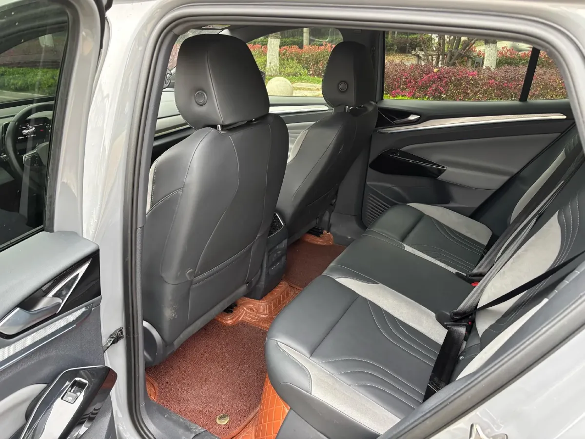 2021 Volkswagen ID.4 Crozz BEV 84.8KWH,autocango,china used car exporter,china ev exporter,chinese used car exporter,chinese used ev exporter