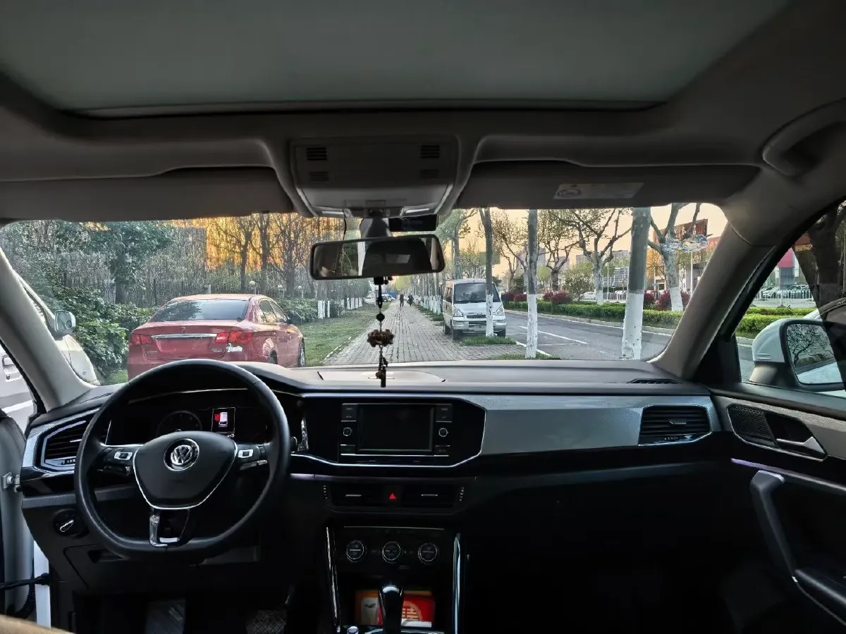 2019 Jeep Cherokee 2.0T 234HP L4 9AT,autocango,china used car exporter,china ev exporter,chinese used car exporter,chinese used ev exporter