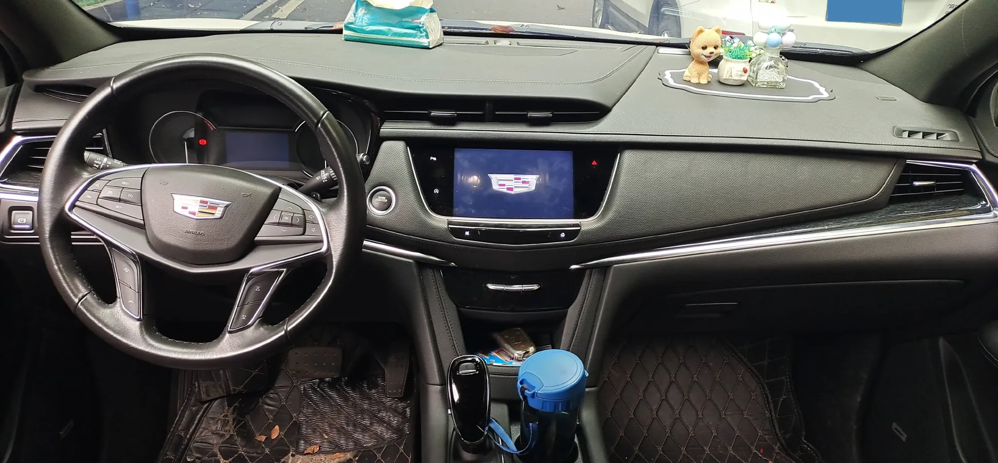 2022 Cadillac XT5 2.0T 237HP L4 9AT,autocango,china used car exporter,china ev exporter,chinese used car exporter,chinese used ev exporter