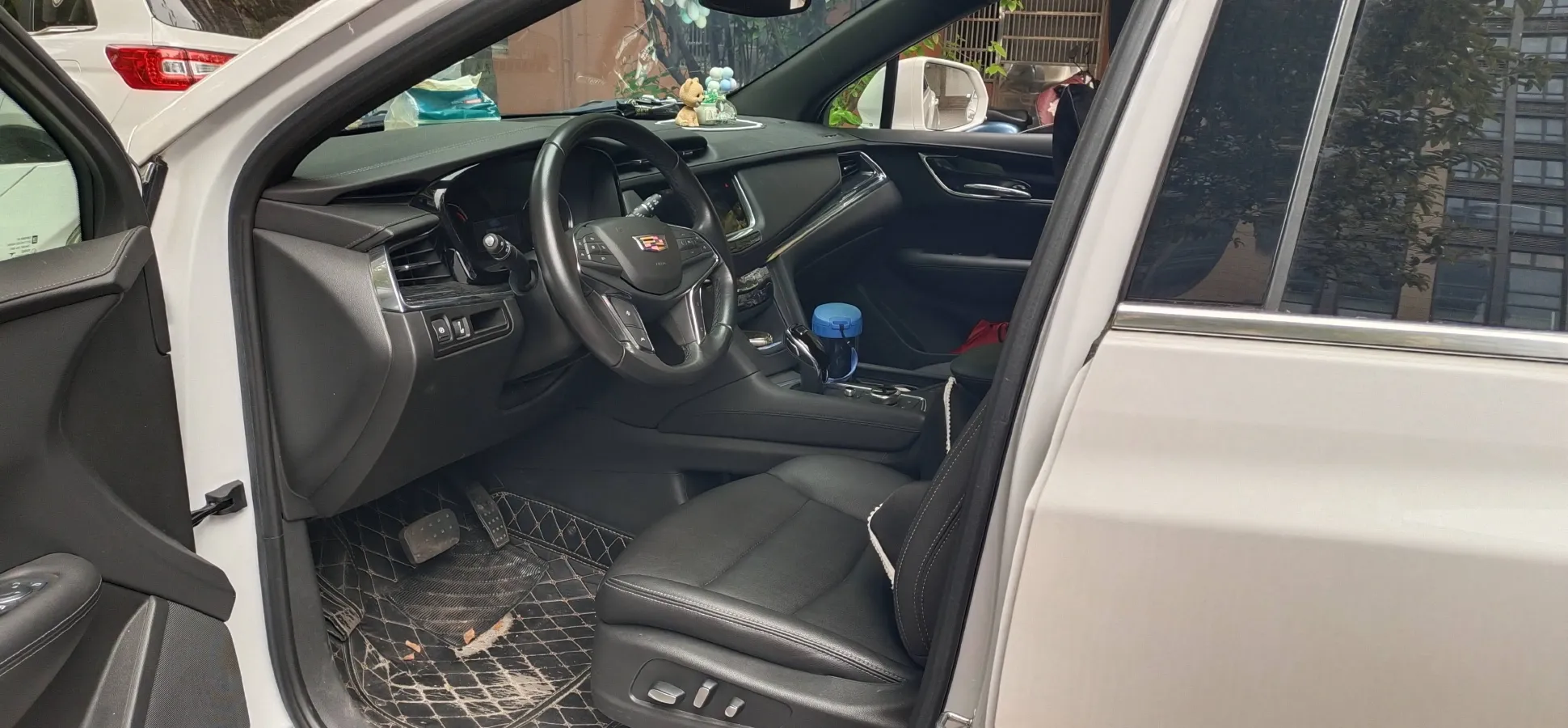 2022 Cadillac XT5 2.0T 237HP L4 9AT,autocango,china used car exporter,china ev exporter,chinese used car exporter,chinese used ev exporter