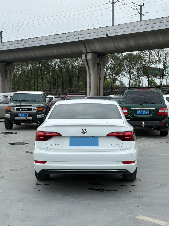 2019 Jeep Renegade 1.3T 173HP L4 7DCT,autocango,china used car exporter,china ev exporter,chinese used car exporter,chinese used ev exporter