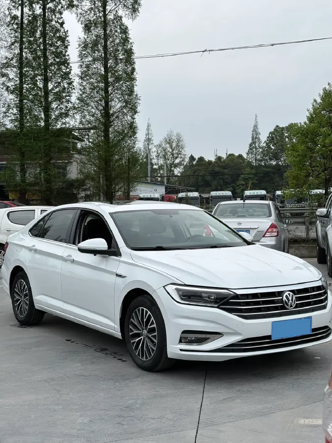 2019 Jeep Renegade 1.3T 173HP L4 7DCT,autocango,china used car exporter,china ev exporter,chinese used car exporter,chinese used ev exporter