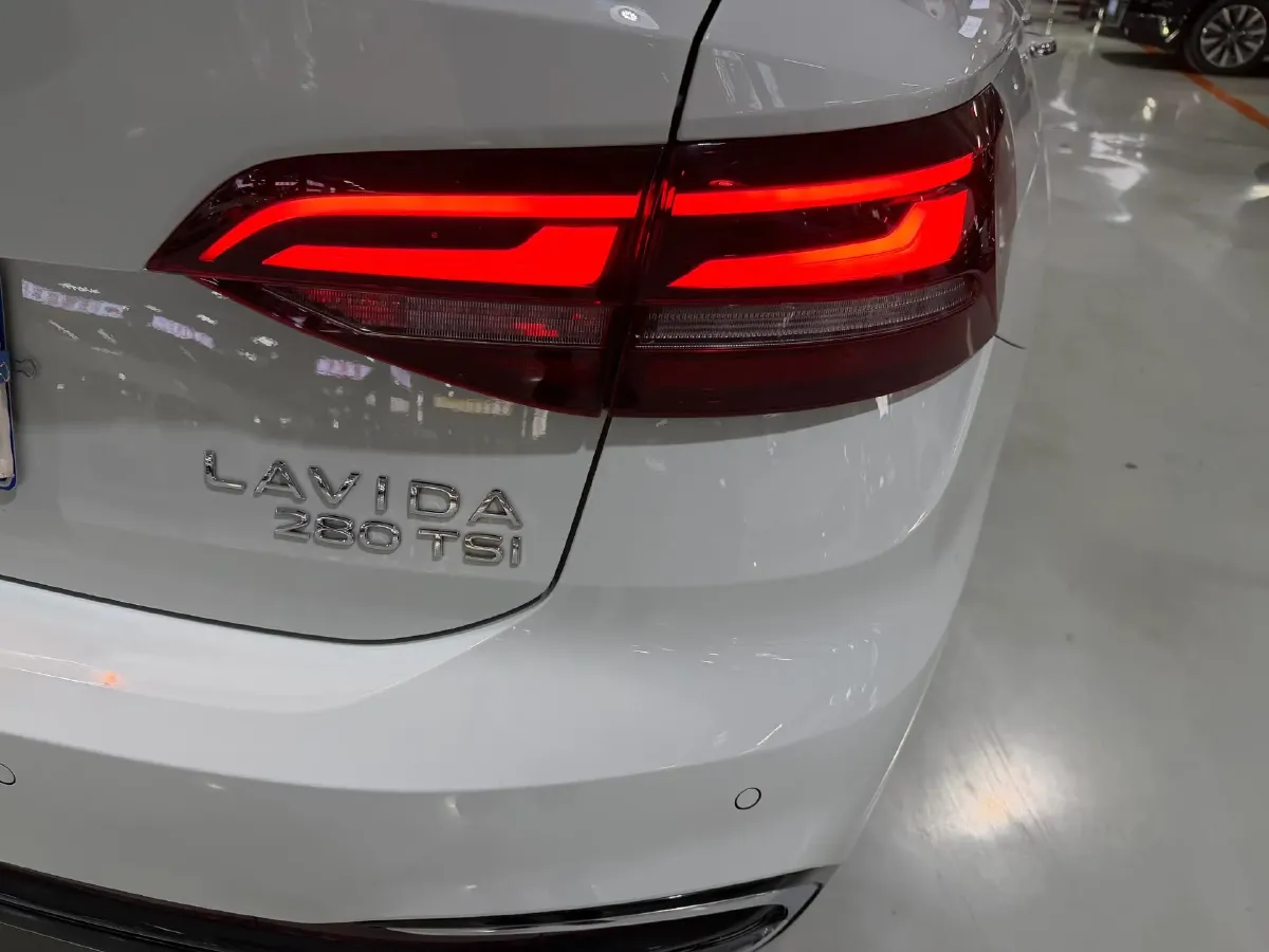 2023 Volkswagen Lavida 1.4T 150HP L4 7DCT,autocango,china used car exporter,china ev exporter,chinese used car exporter,chinese used ev exporter