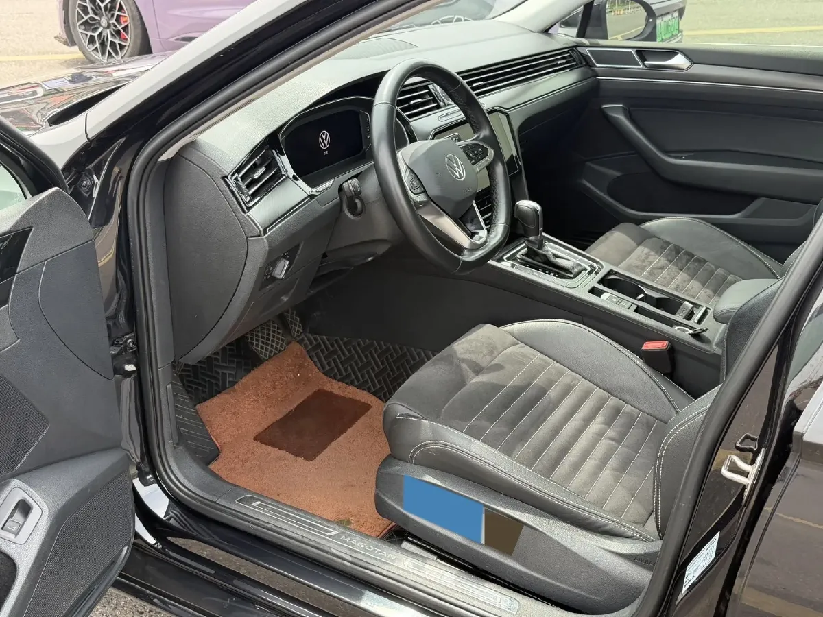 2020 Volkswagen Magotan 2.0T 186HP L4 7DCT,autocango,china used car exporter,china ev exporter,chinese used car exporter,chinese used ev exporter