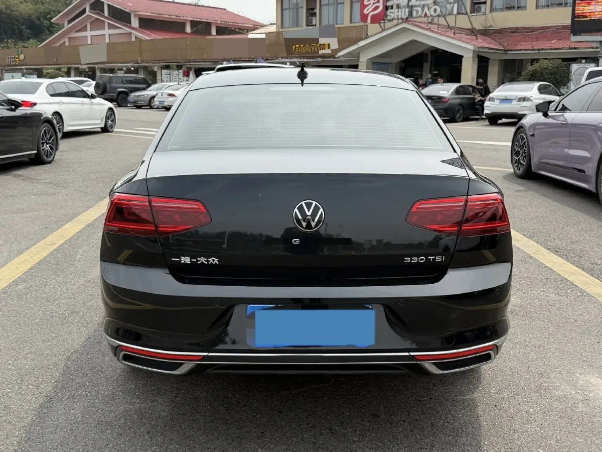 2020 Volkswagen Magotan 2.0T 186HP L4 7DCT,autocango,china used car exporter,china ev exporter,chinese used car exporter,chinese used ev exporter