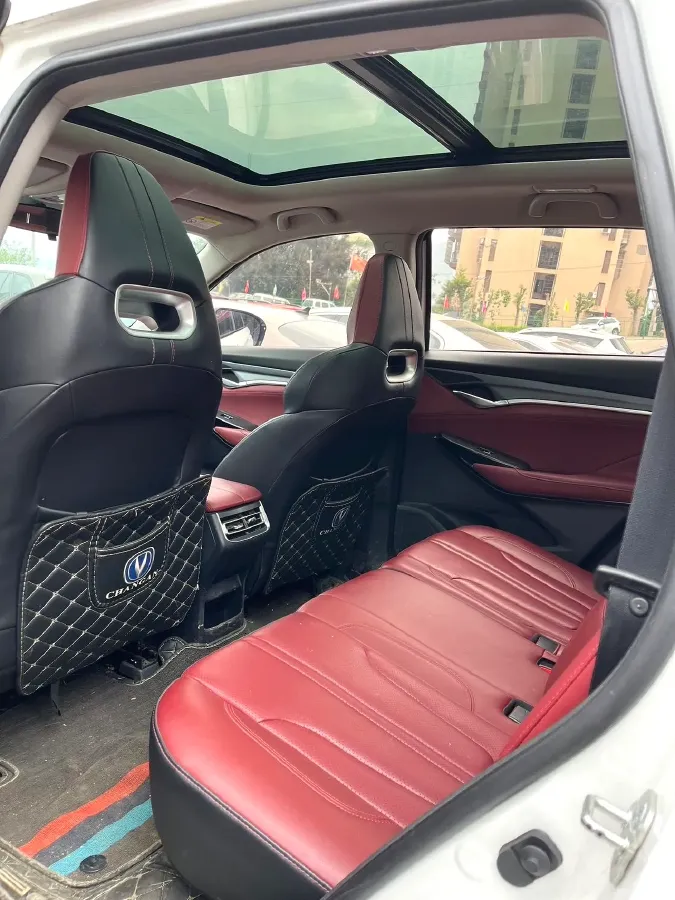 2022 ChangAn CS75 Plus 1.5T 178HP L4 6AT,autocango,china used car exporter,china ev exporter,chinese used car exporter,chinese used ev exporter