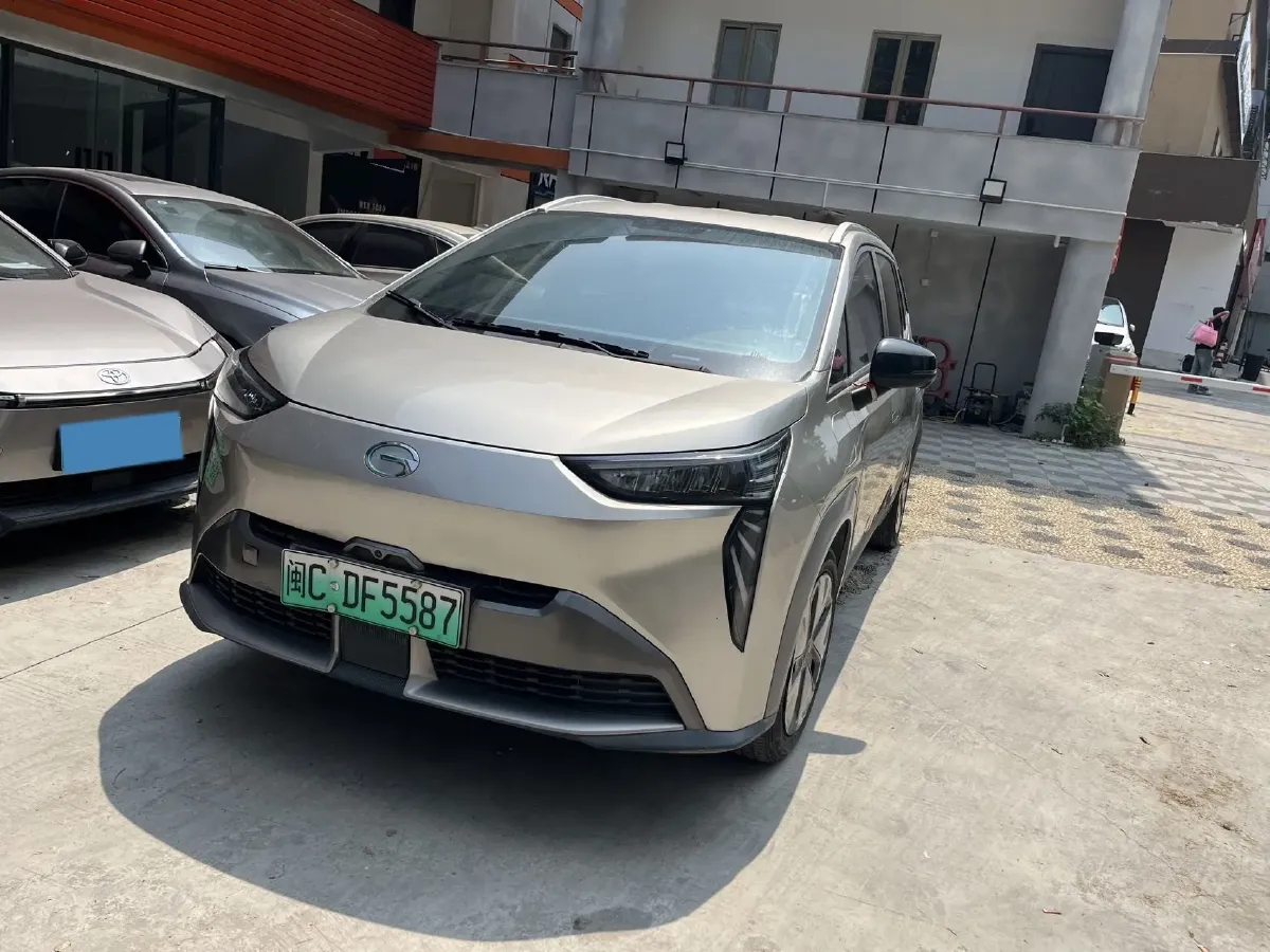2022 Geely Okavango 1.8T 184HP L4 7DCT,autocango,china used car exporter,china ev exporter,chinese used car exporter,chinese used ev exporter
