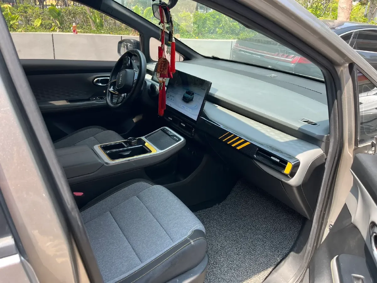 2022 Geely Okavango 1.8T 184HP L4 7DCT,autocango,china used car exporter,china ev exporter,chinese used car exporter,chinese used ev exporter