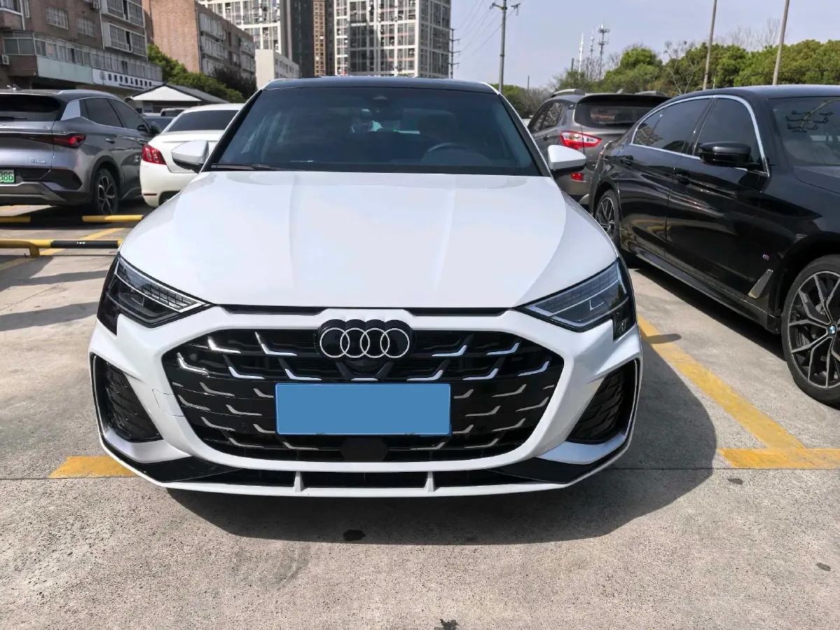 2025 Audi A3 1.5T 160HP L4 7DCT,autocango,china used car exporter,china ev exporter,chinese used car exporter,chinese used ev exporter