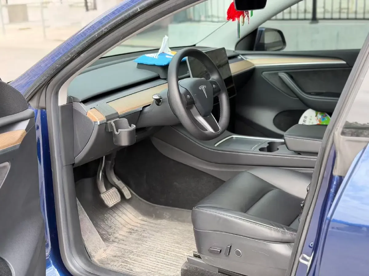 2022 Tesla Model Y BEV 60KWH,autocango,china used car exporter,china ev exporter,chinese used car exporter,chinese used ev exporter