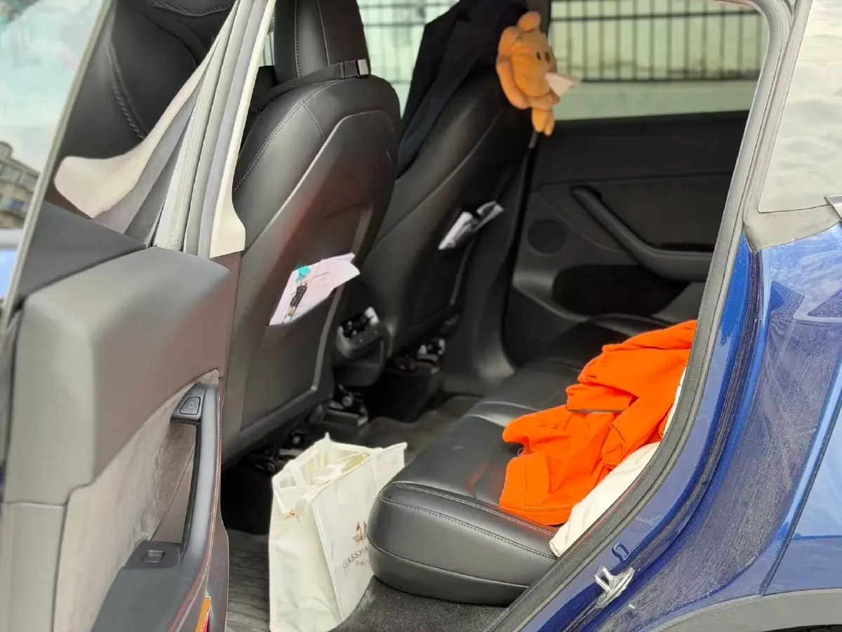 2022 Tesla Model Y BEV 60KWH,autocango,china used car exporter,china ev exporter,chinese used car exporter,chinese used ev exporter