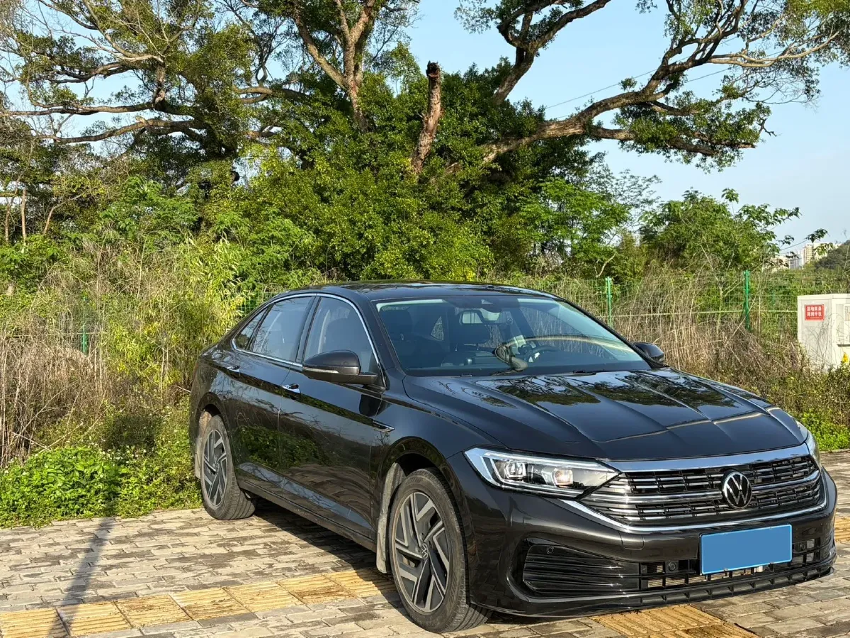 2023 Volkswagen Sagitar 1.5T 160HP L4 7DCT,autocango,china used car exporter,china ev exporter,chinese used car exporter,chinese used ev exporter
