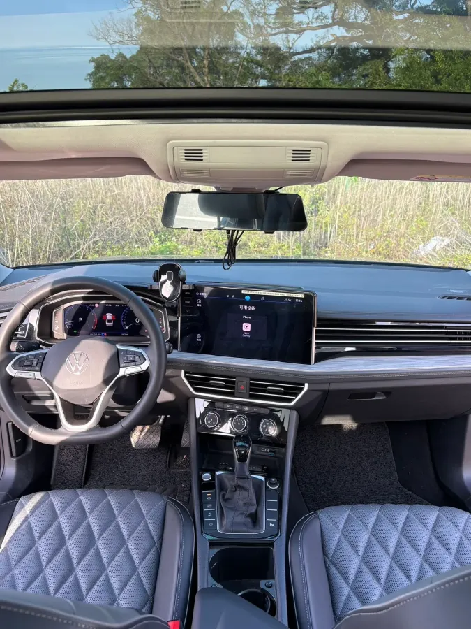 2023 Volkswagen Sagitar 1.5T 160HP L4 7DCT,autocango,china used car exporter,china ev exporter,chinese used car exporter,chinese used ev exporter