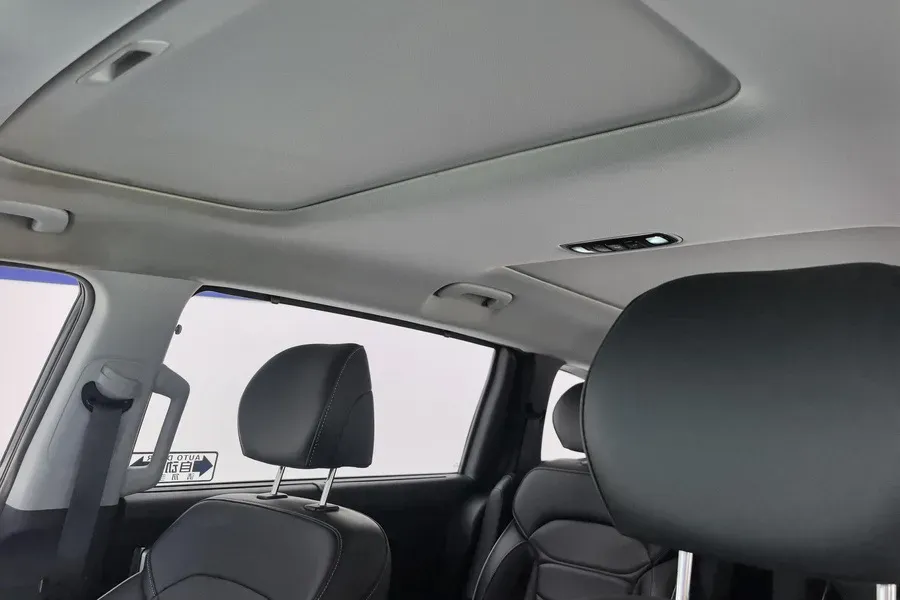 2021 Hyundai Custo 1.5T 170HP L4 8AT,autocango,china used car exporter,china ev exporter,chinese used car exporter,chinese used ev exporter