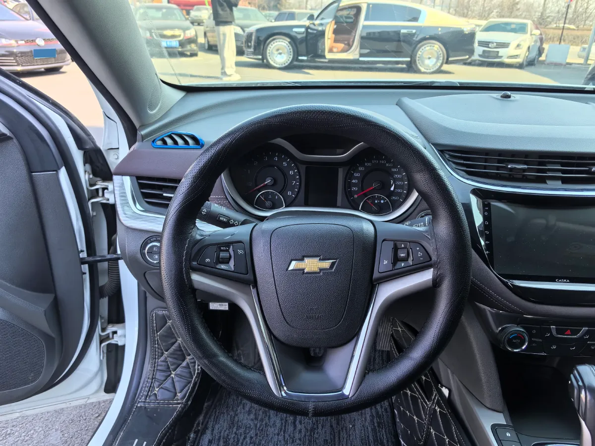 2018 Chevrolet Malibu 1.5T 170HP L4 6AT,autocango,china used car exporter,china ev exporter,chinese used car exporter,chinese used ev exporter