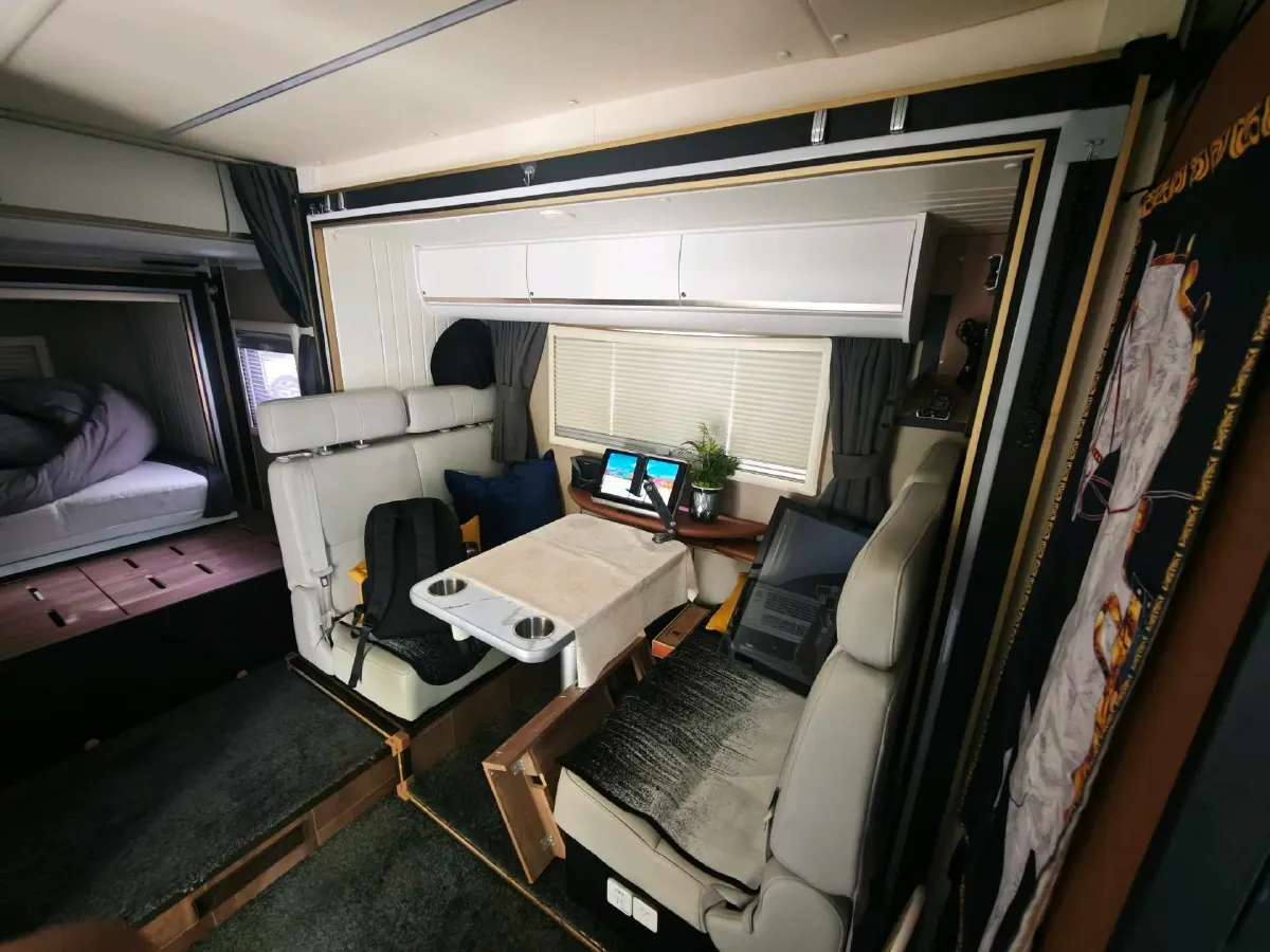 2022 MAXUS V100 RV 2.0T 150HP L4 6AT,autocango,china used car exporter,china ev exporter,chinese used car exporter,chinese used ev exporter