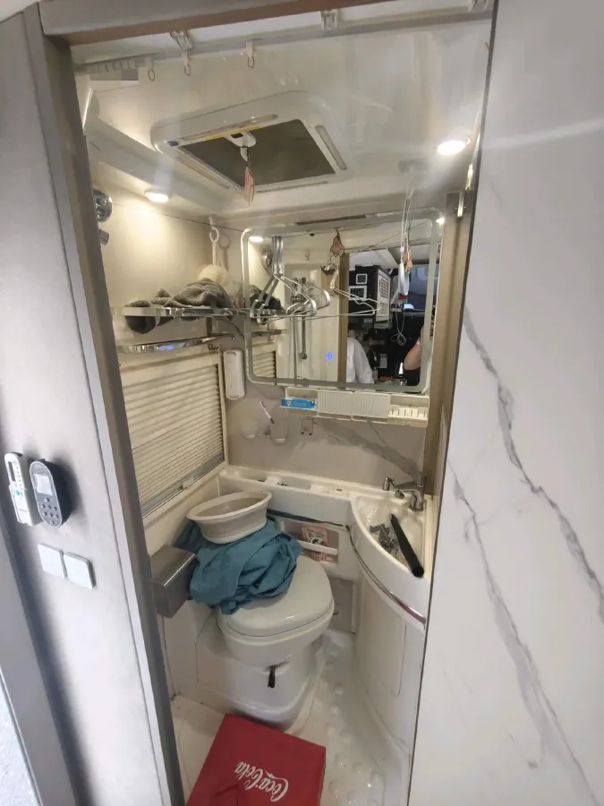 2022 MAXUS V100 RV 2.0T 150HP L4 6AT,autocango,china used car exporter,china ev exporter,chinese used car exporter,chinese used ev exporter