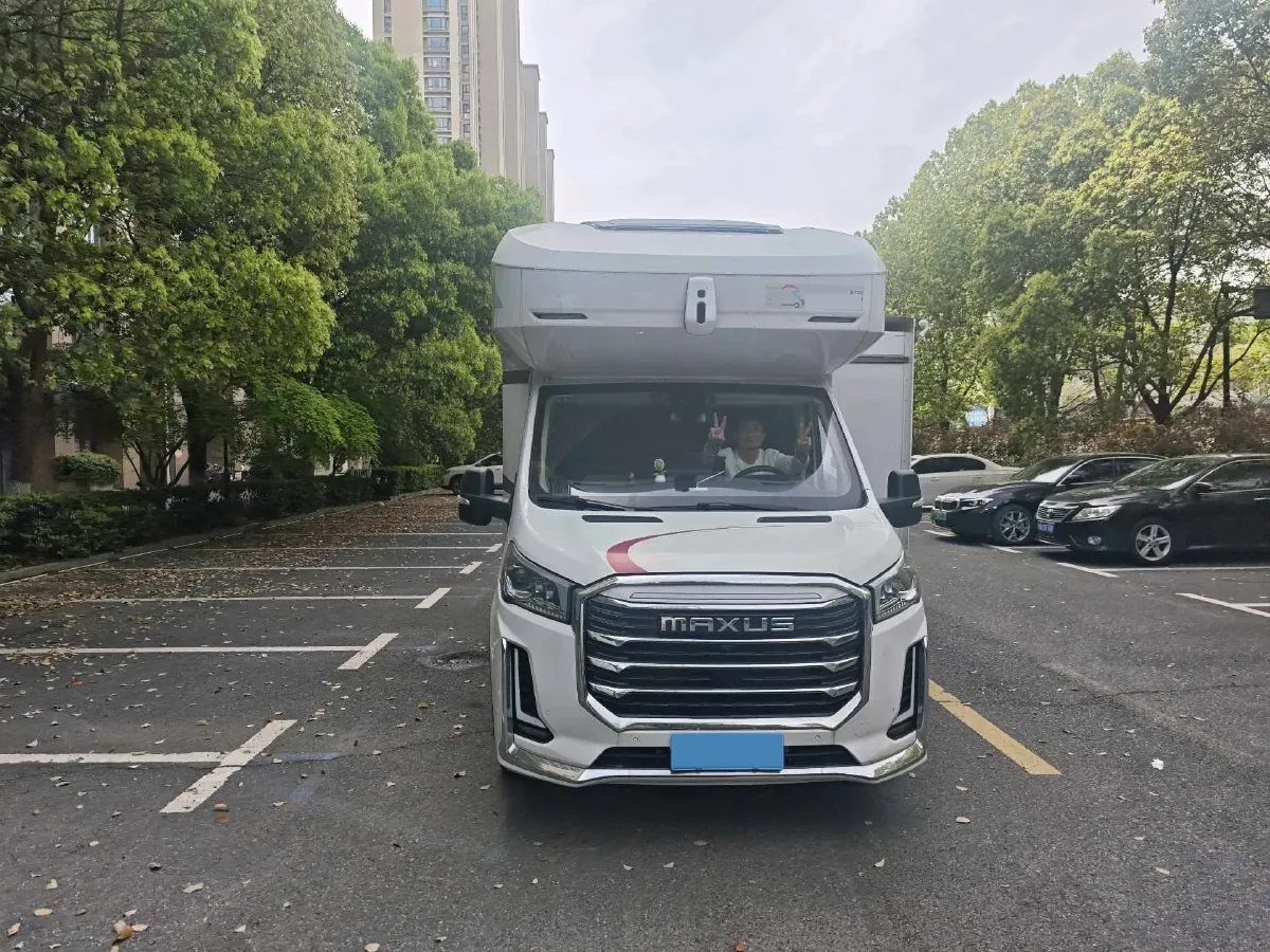 2022 MAXUS V100 RV 2.0T 150HP L4 6AT,autocango,china used car exporter,china ev exporter,chinese used car exporter,chinese used ev exporter