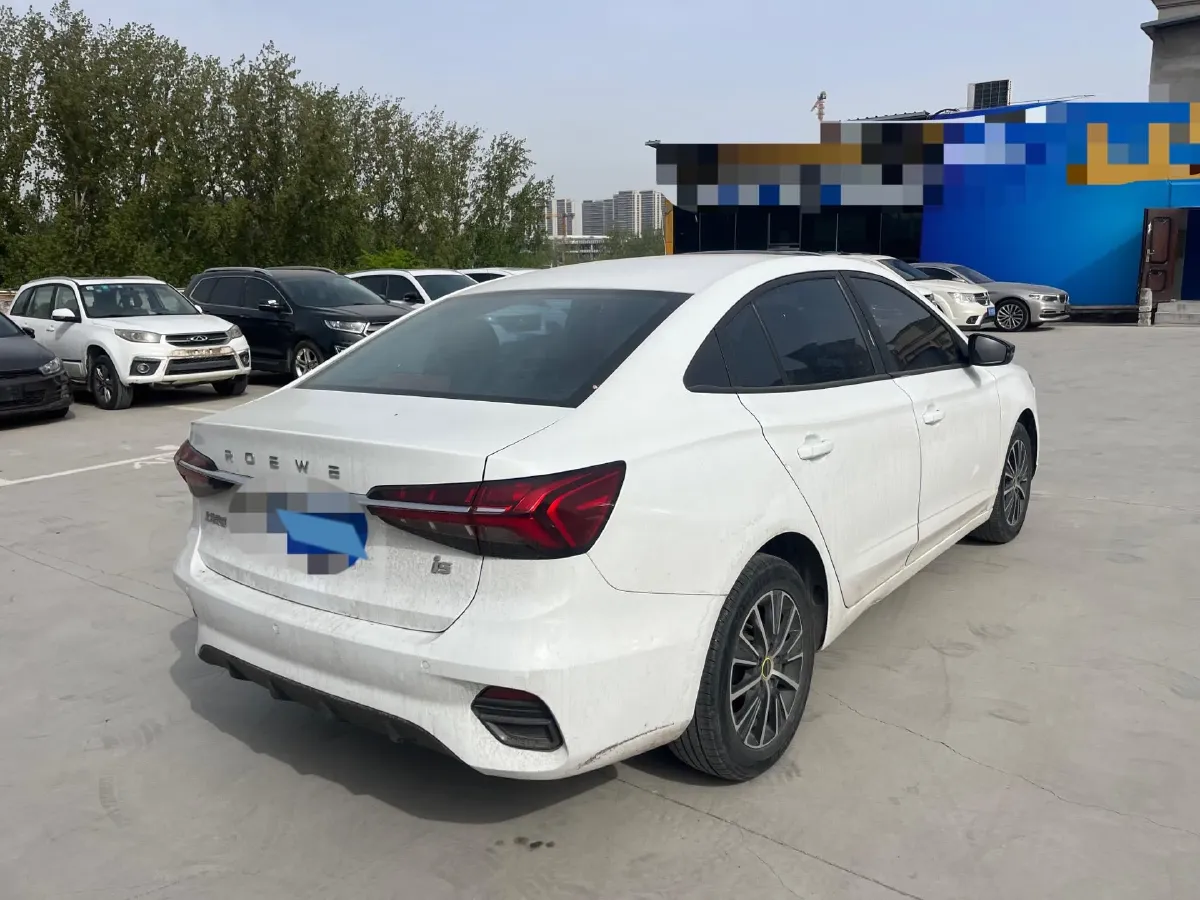 2023 Roewe i5 1.5L 129HP L4 CVT,autocango,china used car exporter,china ev exporter,chinese used car exporter,chinese used ev exporter
