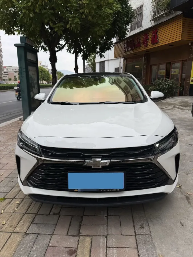 2023 Chevrolet Monza 1.5L 113HP L4 6DCT,autocango,china used car exporter,china ev exporter,chinese used car exporter,chinese used ev exporter