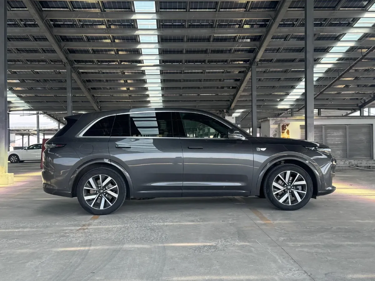 2023 Li L7 Range Extended 154HP REEV 40.9KWH,autocango,china used car exporter,china ev exporter,chinese used car exporter,chinese used ev exporter