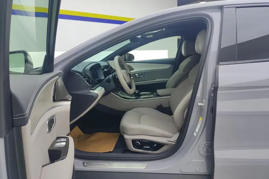 2025 BYD Han 1.5T 156HP L4 E-CVT PHEV,autocango,china used car exporter,china ev exporter,chinese used car exporter,chinese used ev exporter