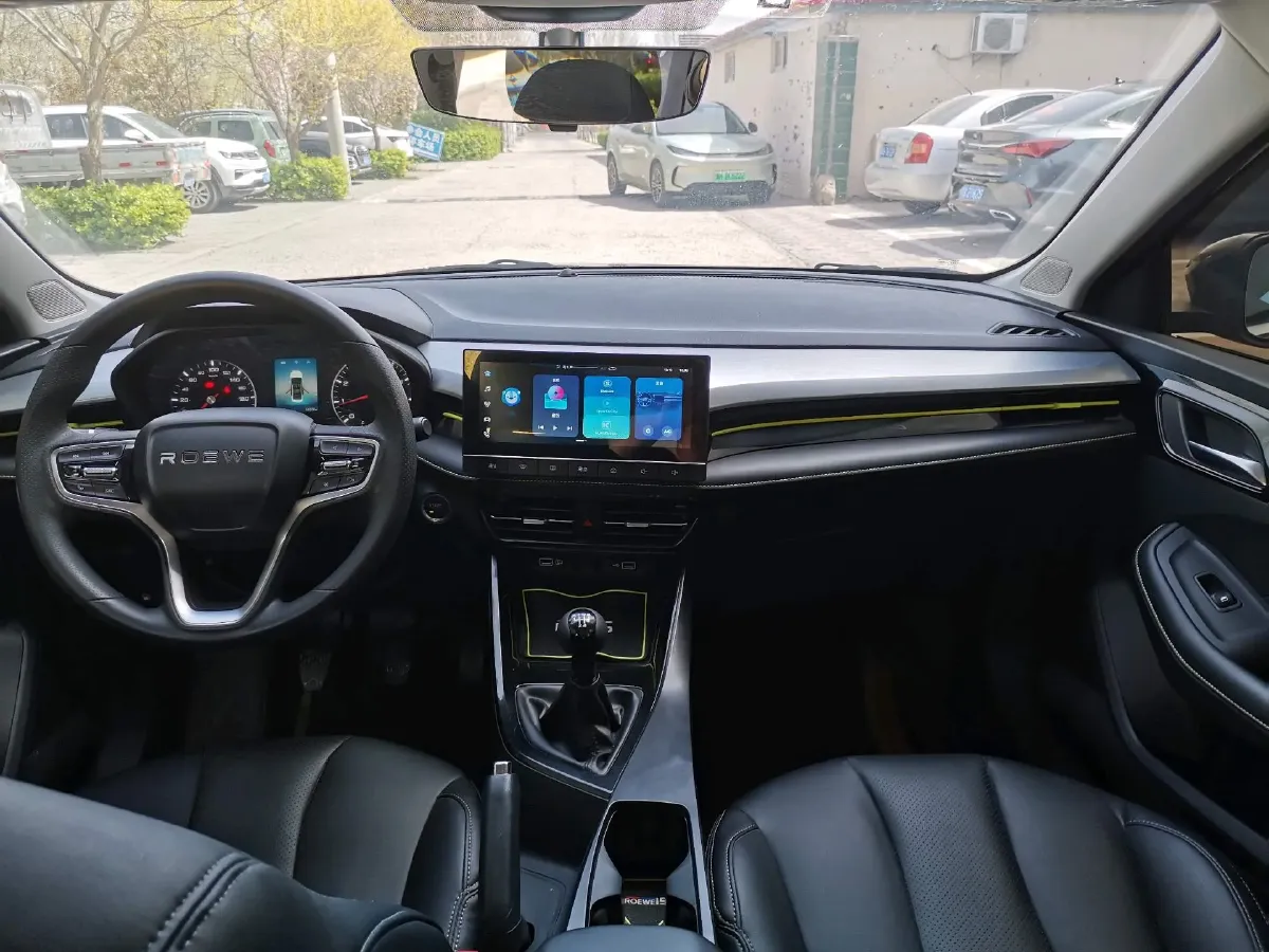 2021 Roewe i5 1.5L 120HP L4 5MT,autocango,china used car exporter,china ev exporter,chinese used car exporter,chinese used ev exporter