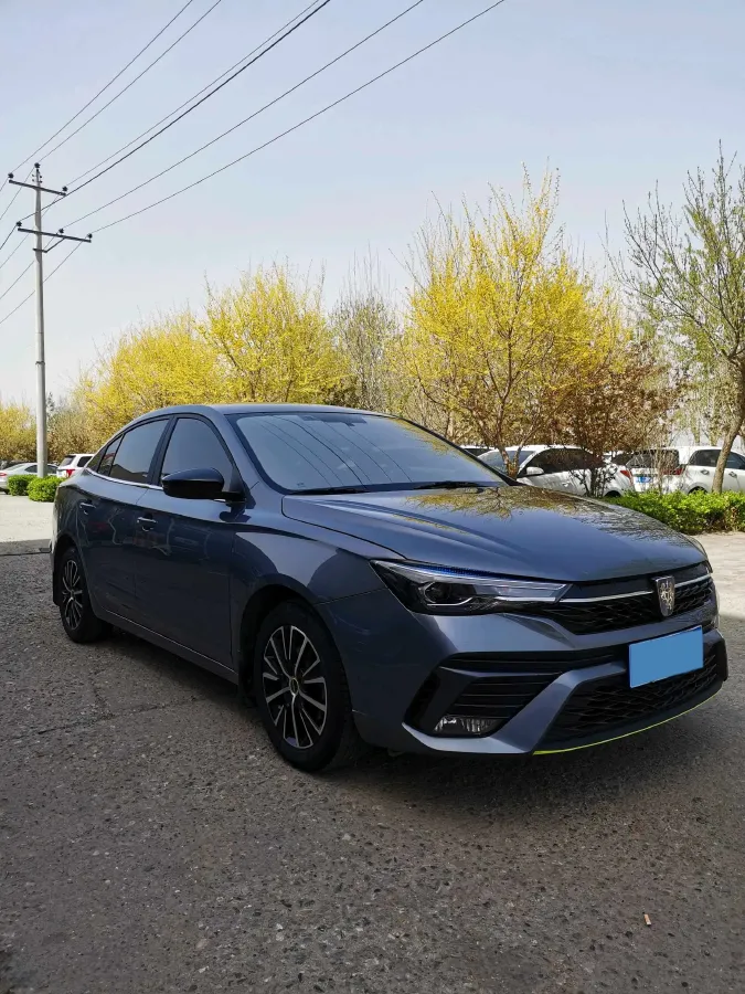 2021 Roewe i5 1.5L 120HP L4 5MT,autocango,china used car exporter,china ev exporter,chinese used car exporter,chinese used ev exporter