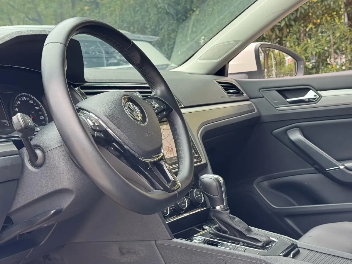 2019 Volkswagen Passat 1.4T 150HP L4 7DCT,autocango,china used car exporter,china ev exporter,chinese used car exporter,chinese used ev exporter