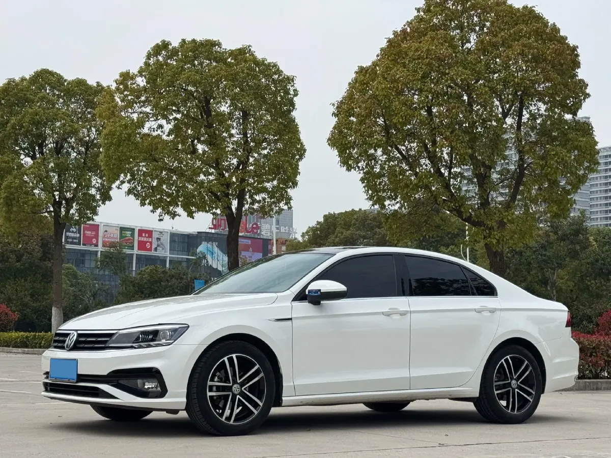 2019 Volkswagen Passat 1.4T 150HP L4 7DCT,autocango,china used car exporter,china ev exporter,chinese used car exporter,chinese used ev exporter